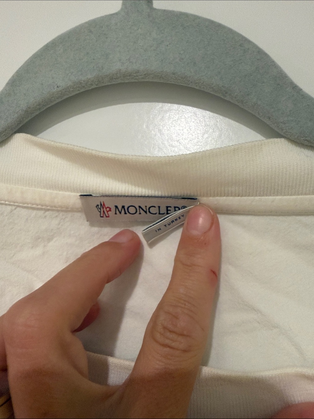 Moncler Cream white Short Sleeve Drawstring Waist Tee size large - Picture 5 of 10